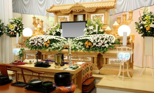 葬式の祭壇